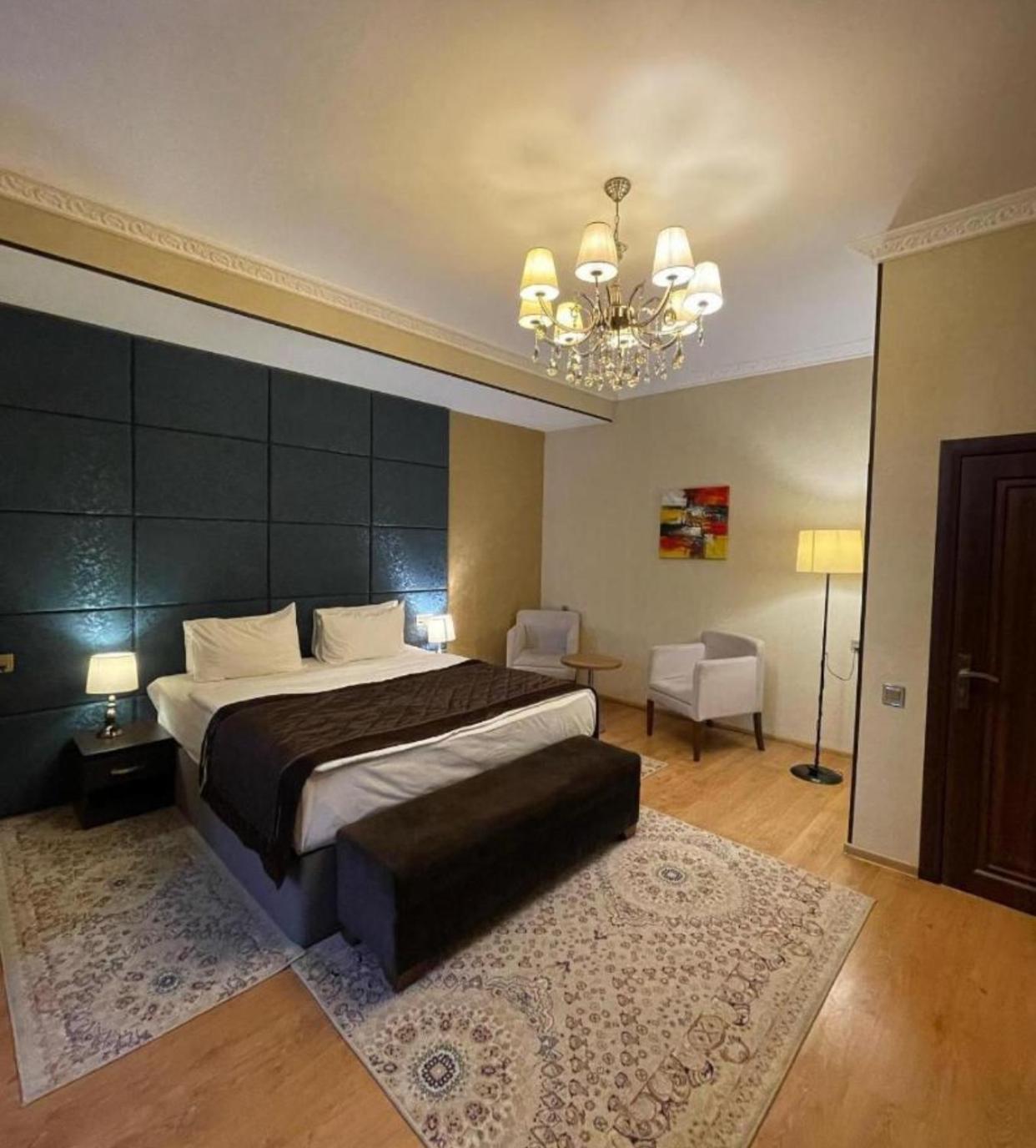Grand Mirror Hotel Баку Екстериор снимка