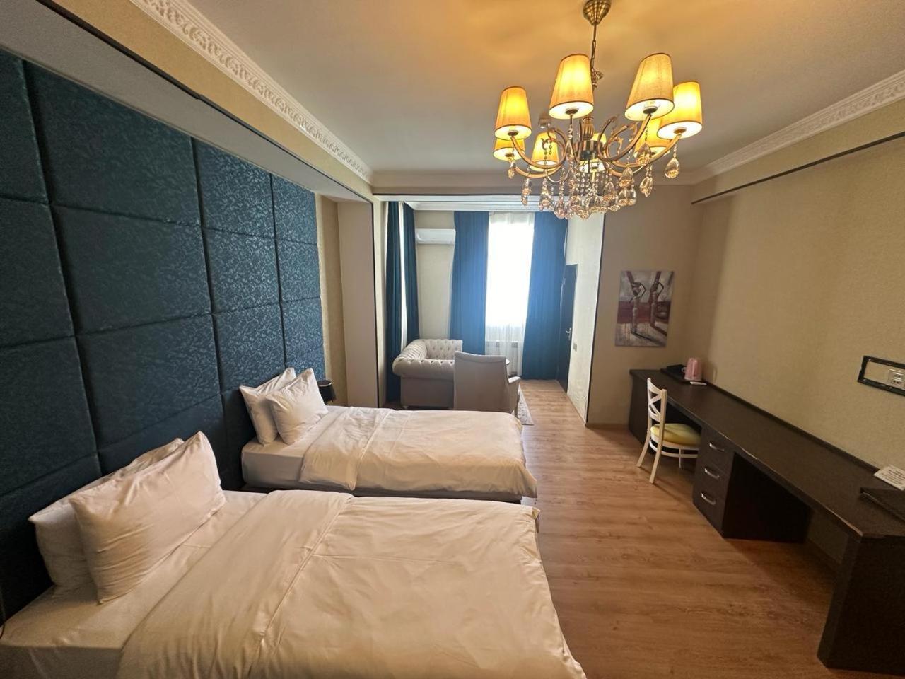 Grand Mirror Hotel Баку Екстериор снимка