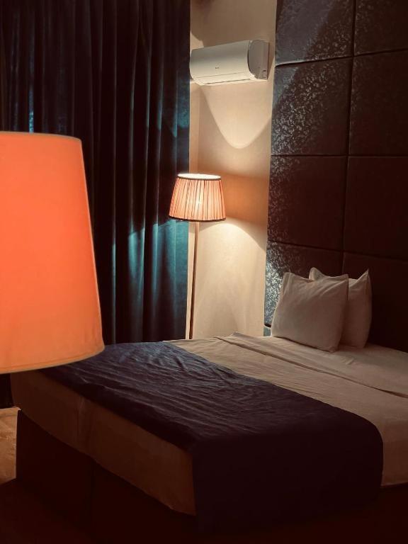 Grand Mirror Hotel Баку Екстериор снимка
