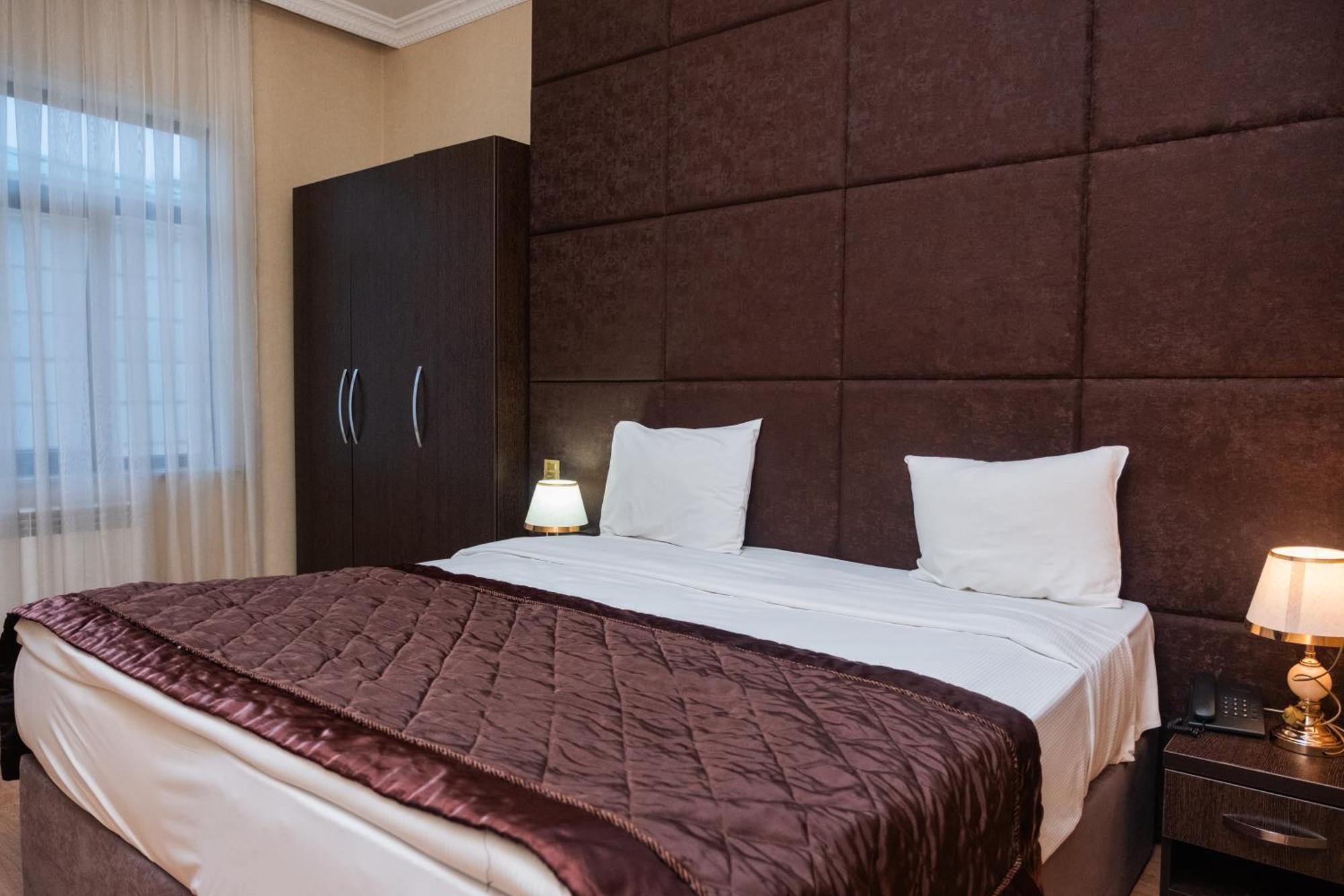 Grand Mirror Hotel Баку Екстериор снимка